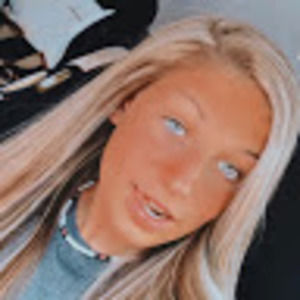 Meet your Posher, Layla